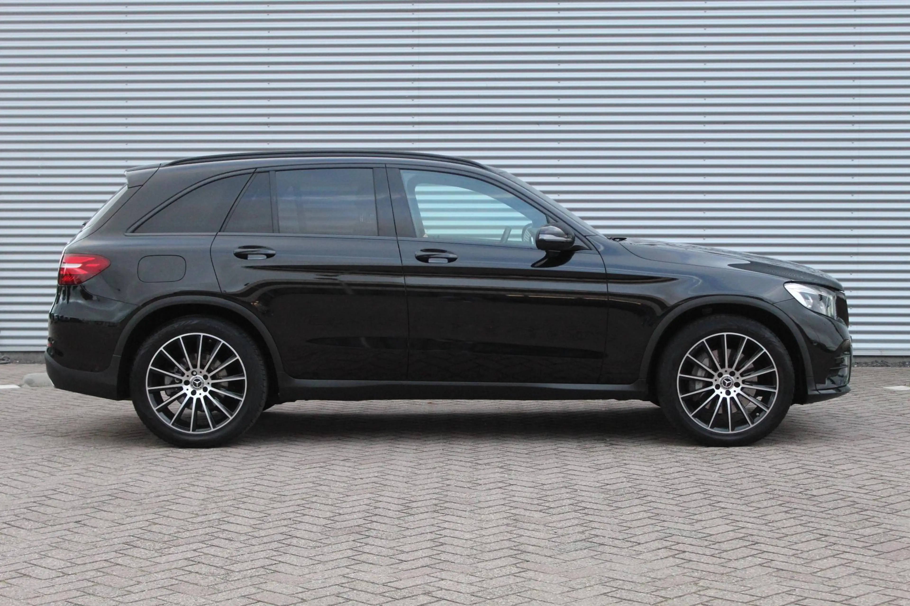 Mercedes-Benz GLC 250 4MATIC Ambition — photo 4