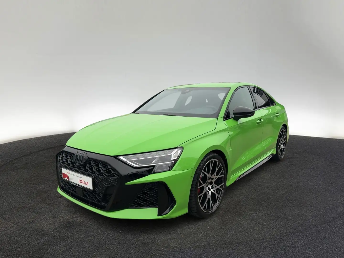 Audi RS3 RS3 Limousine qu 19 NAVI RFK SHZ VIRT 5J.GAR. Grün - 2