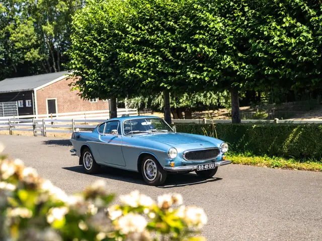 Volvo P1800 E