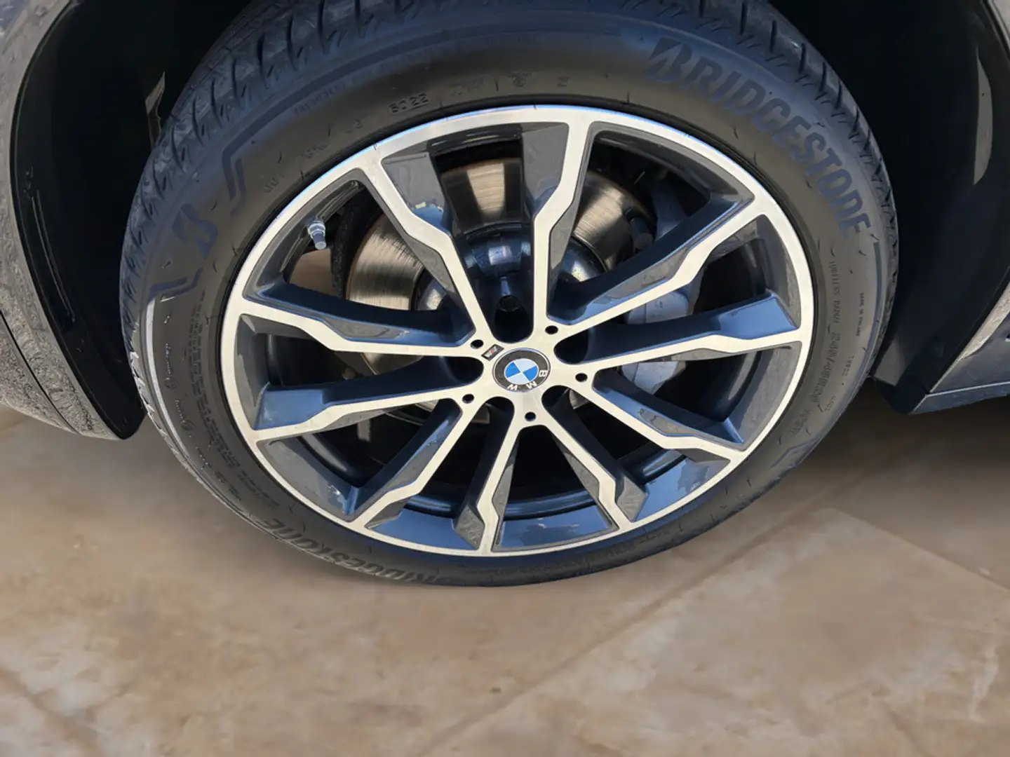 BMW X4 xDrive25d M Sport + GARANTIE Gris - 2