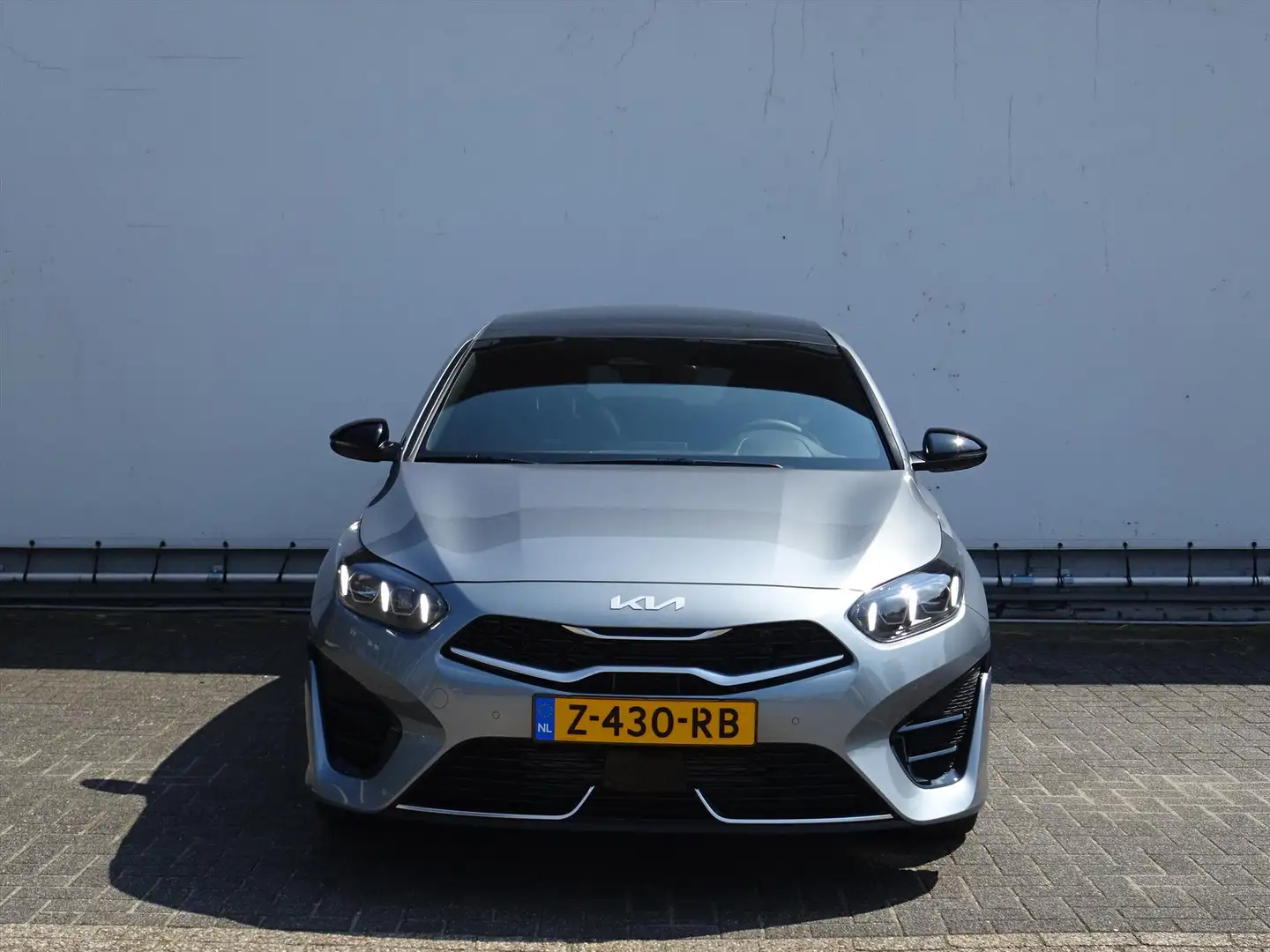 Kia ProCeed / pro_cee'd 1.5 T-GDi 140PK DCT7 GT-PlusLine Grijs - 2