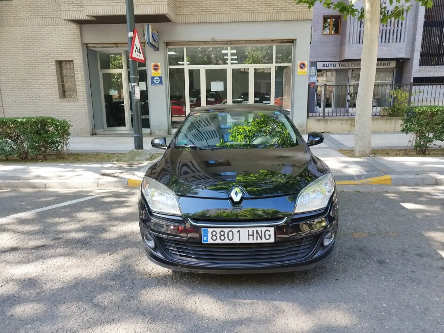 Renault Megane 1.2 TCE Energy Dynamique S&S Zwart - 1