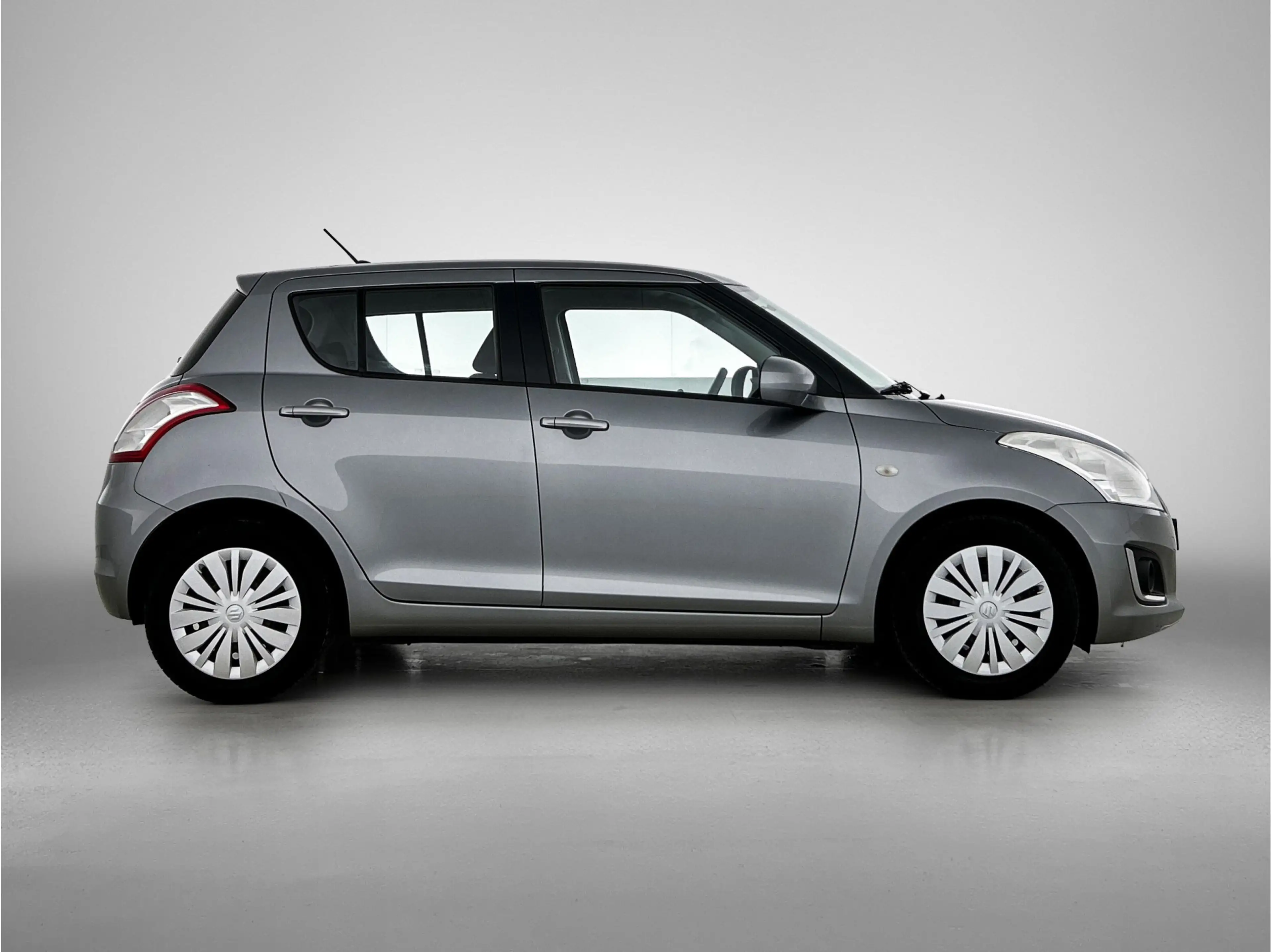 Suzuki Swift 1.2 Comfort — photo 10