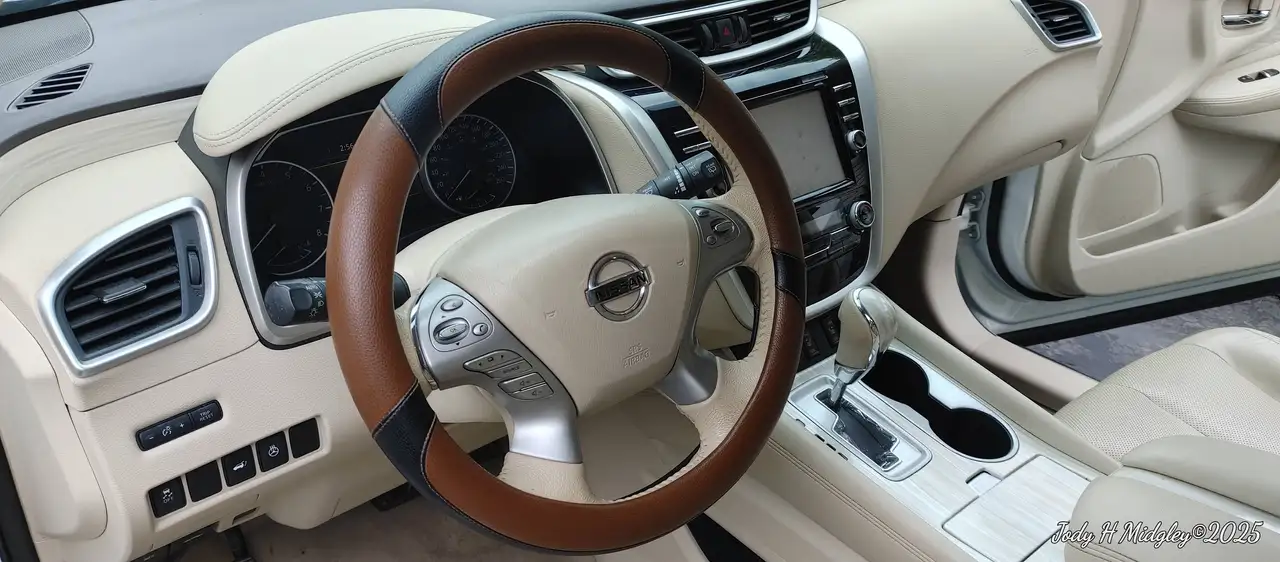 Nissan Murano снимка Nissan Murano