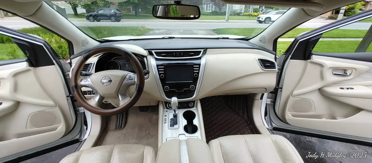 Nissan Murano снимка Nissan Murano