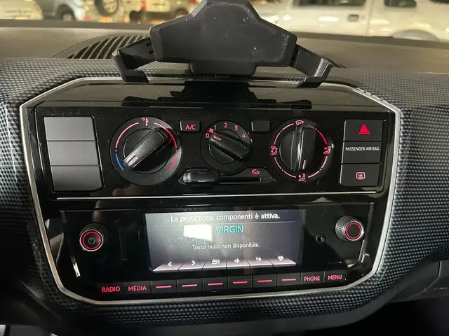 Volkswagen Up! view 10