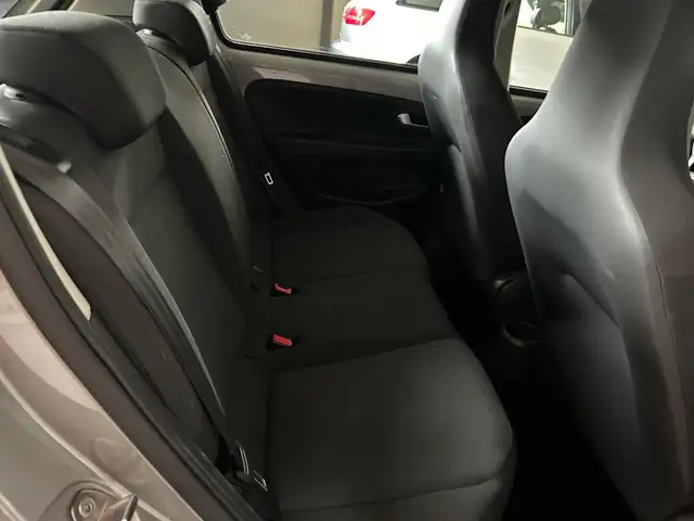 Volkswagen Up! view 7