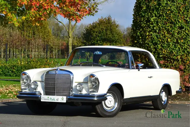 Mercedes-Benz 250 SE Coupé