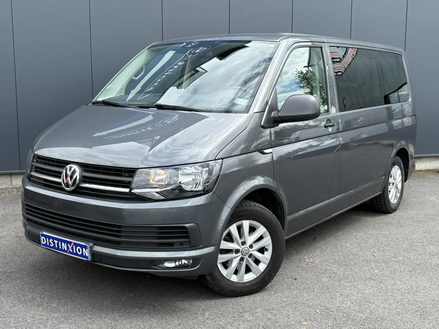 Volkswagen LT T6 2.0 TDI 150 DSG Trendline - TPMR Gris - 1