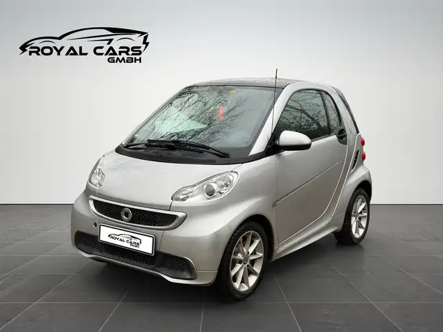 smart forTwo coupe *KLIMA*PANO*BT!*