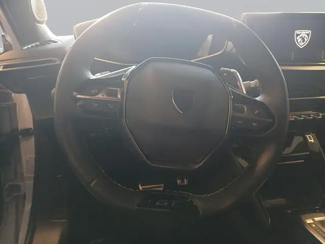 Peugeot 2008 view 13