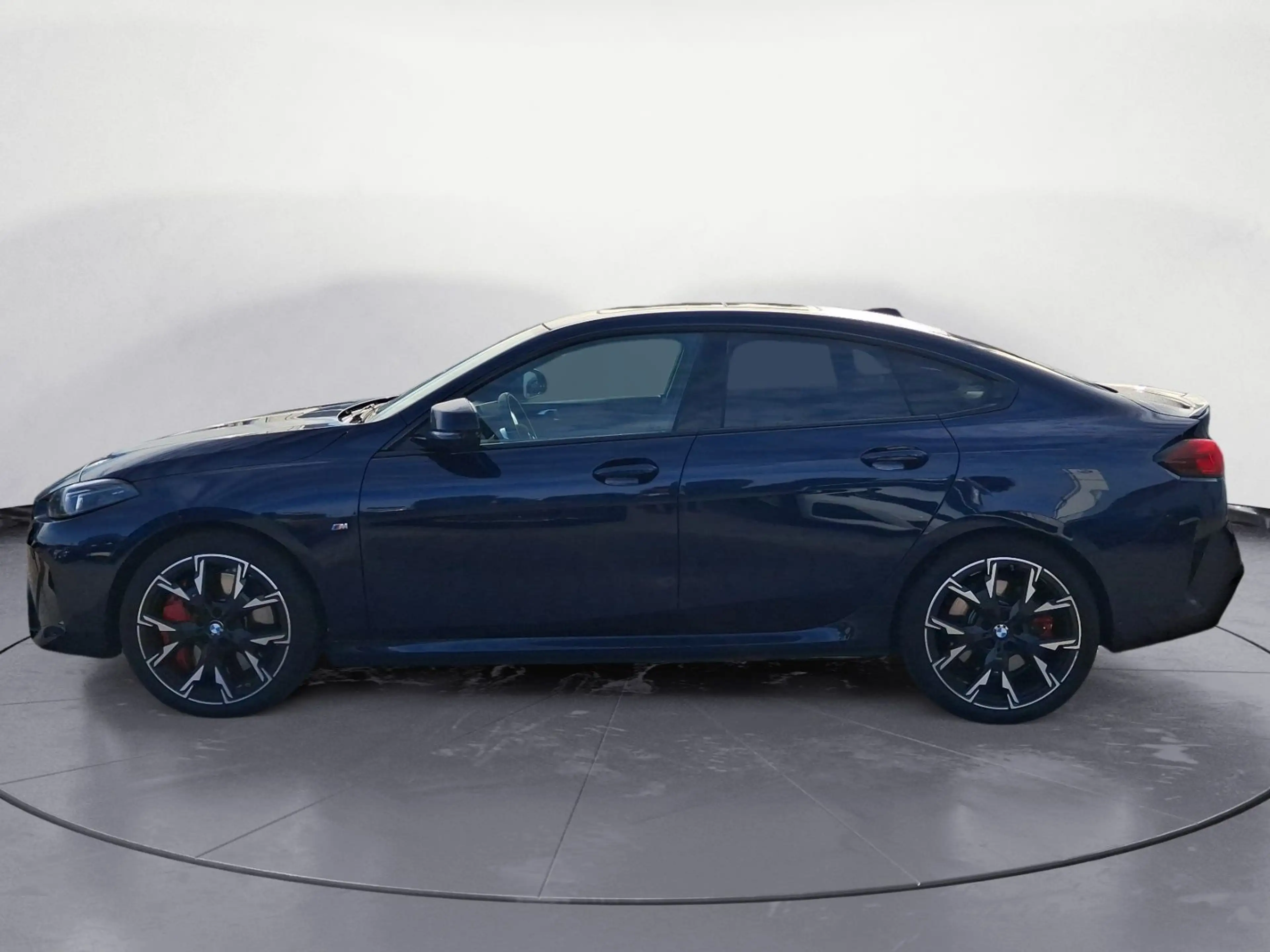 BMW 235 xDrive Gran Coupe Steptronic Panorama — photo 4