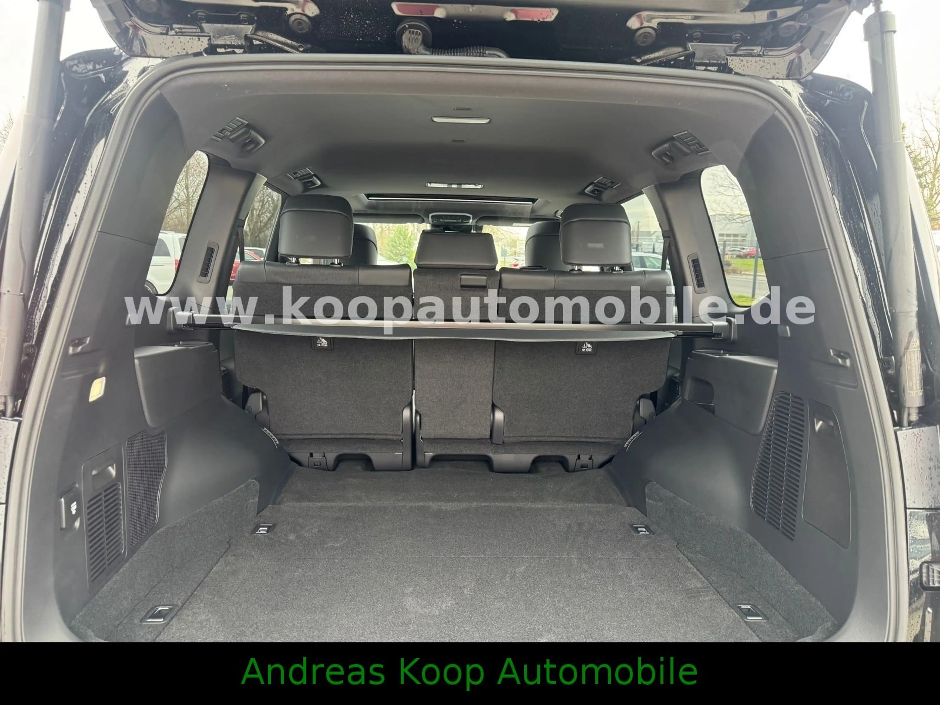 Toyota Land Cruiser 300 Premium ZX Mod 2026 3,5i V6 5-Sitze Sofort — photo 9