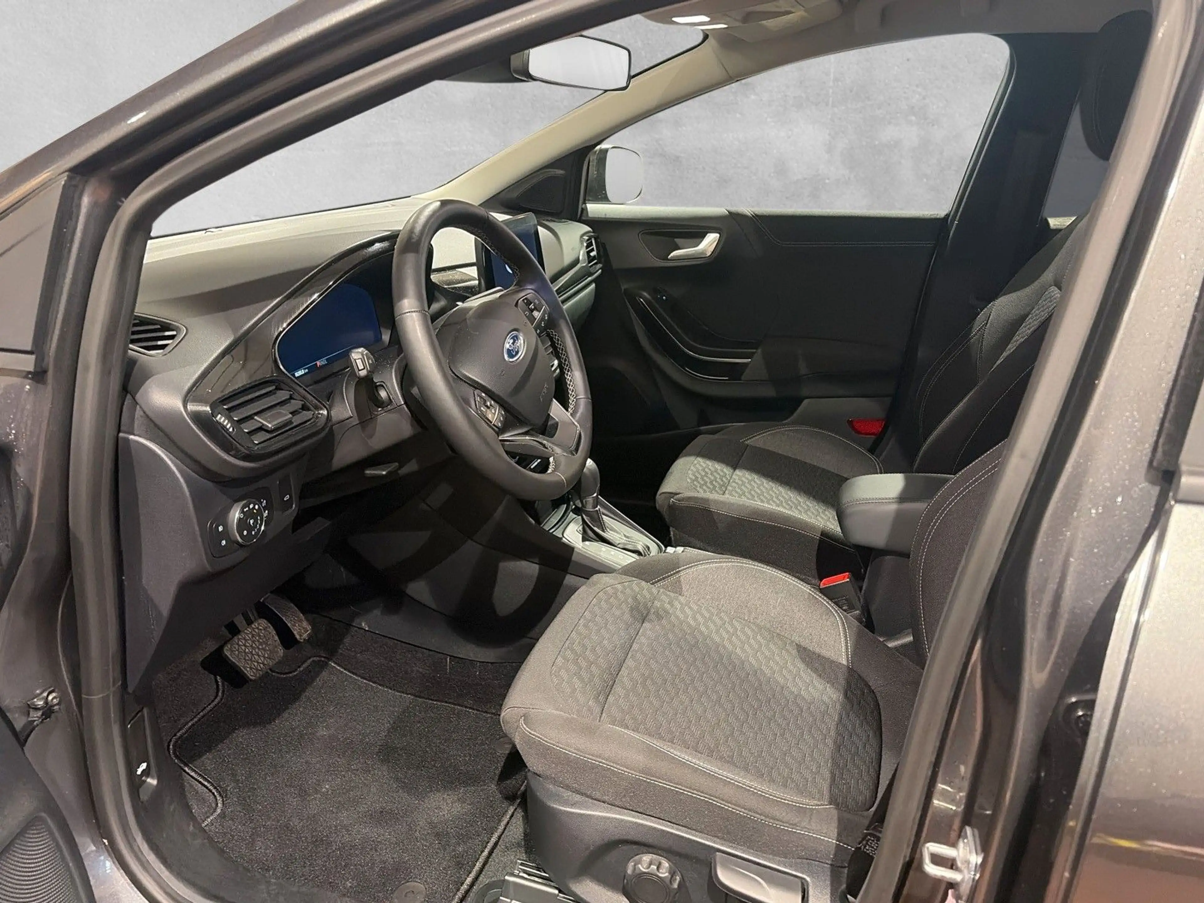 Ford Puma Titanium — photo 9