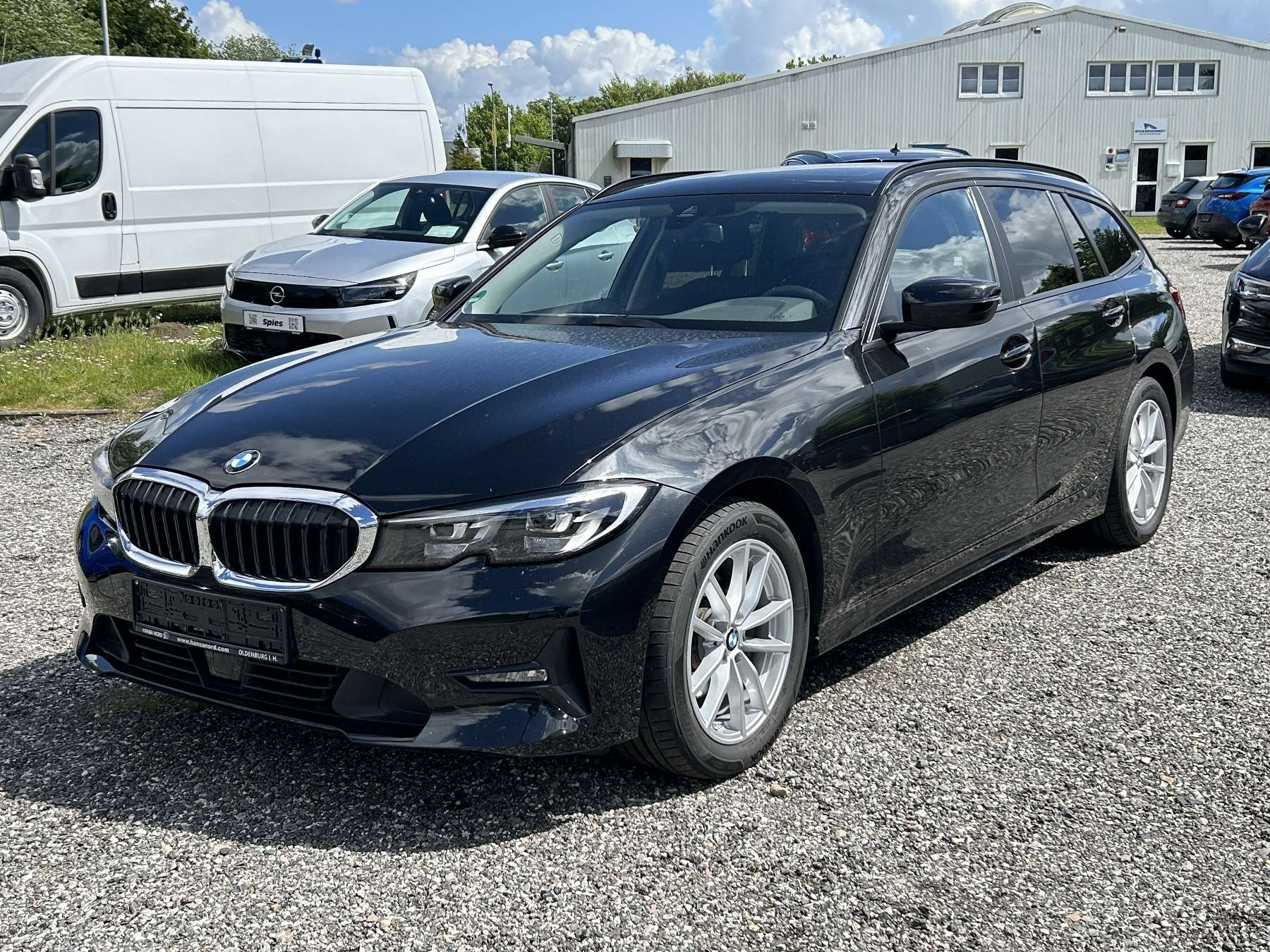 BMW 320