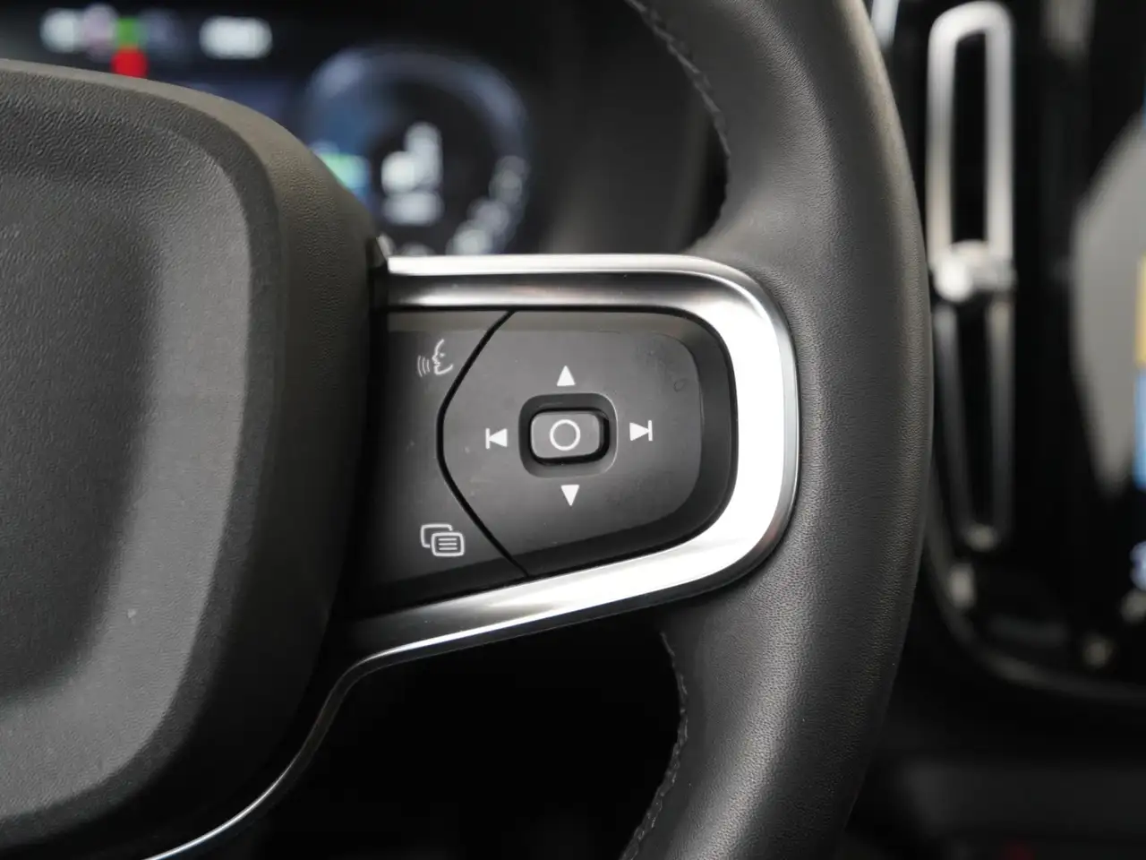 Volvo XC40 1.5 T4 Recharge Inscription Trekhaak Panoramad, миниатюра 10