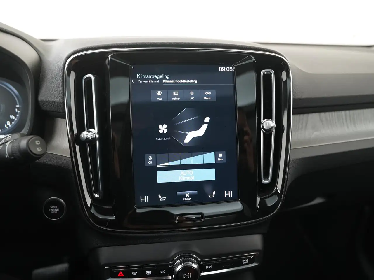 Volvo XC40 1.5 T4 Recharge Inscription Trekhaak Panoramad, миниатюра 13