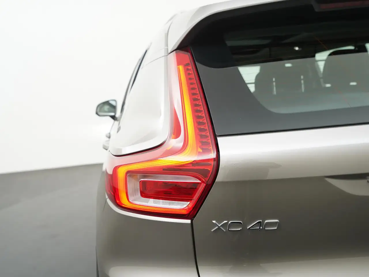 Volvo XC40 1.5 T4 Recharge Inscription Trekhaak Panoramad, миниатюра 24