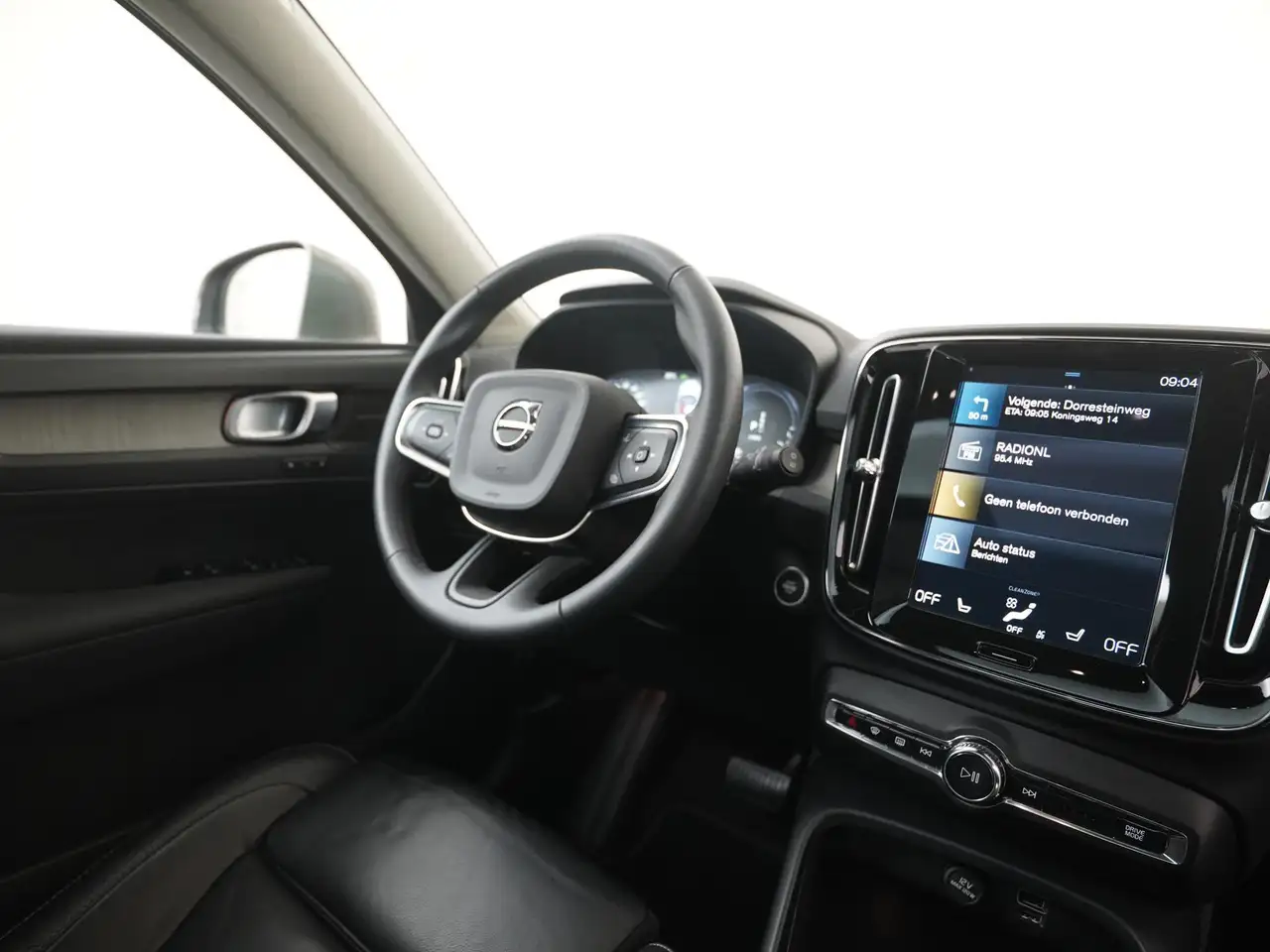 Volvo XC40 1.5 T4 Recharge Inscription Trekhaak Panoramad, миниатюра 6
