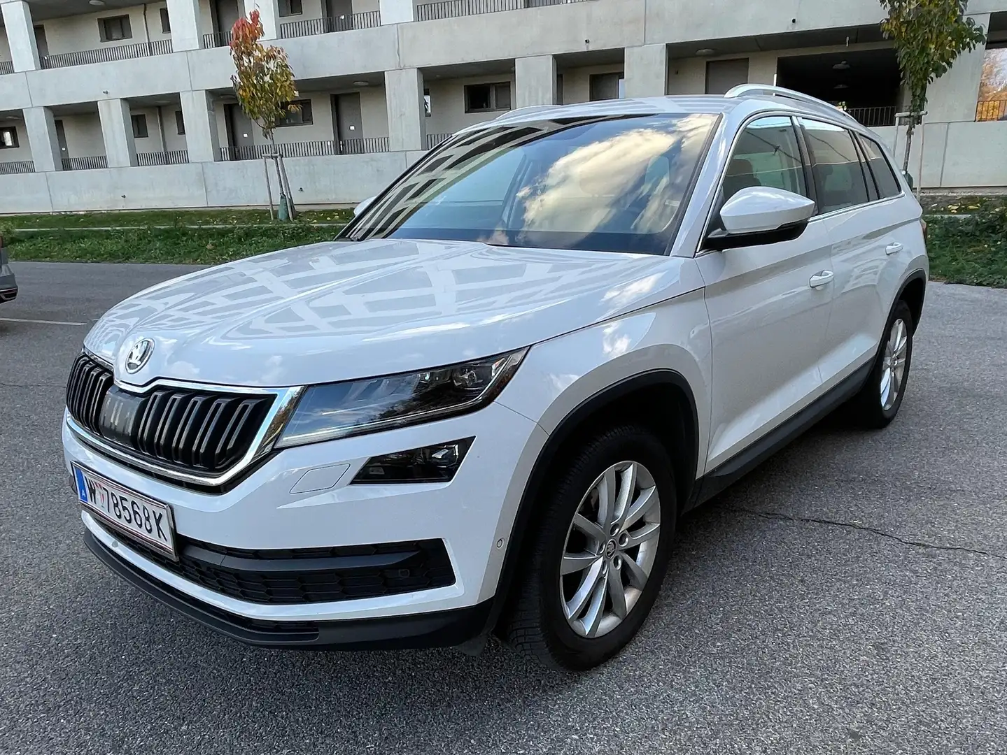 Skoda Kodiaq Kodiaq 2,0 TDI SCR 4x4 Style DSG Style Weiß - 1