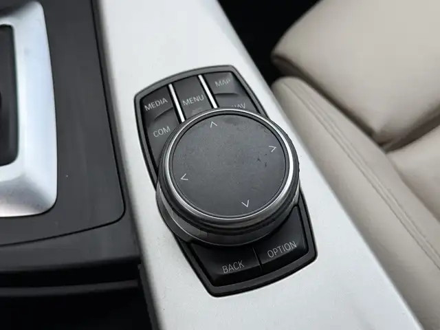 BMW 3 Series view 26
