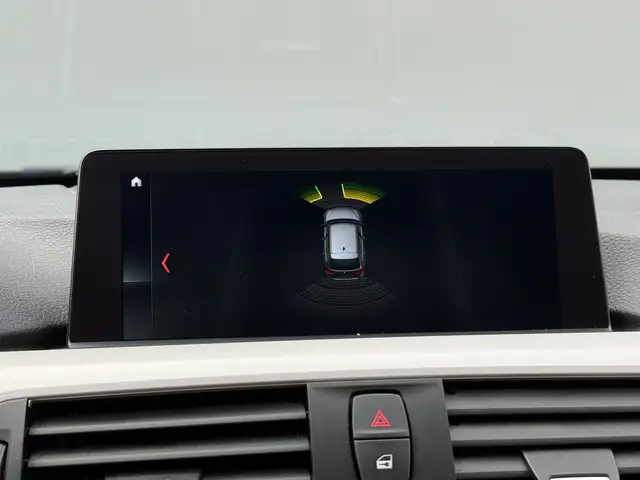 BMW 3 Series view 21
