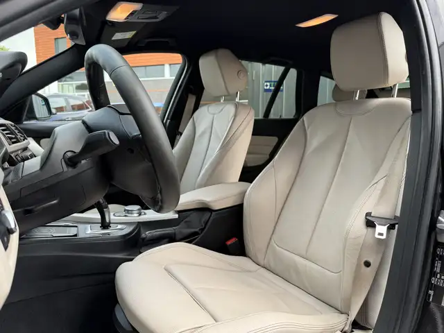 BMW 3 Series view 4