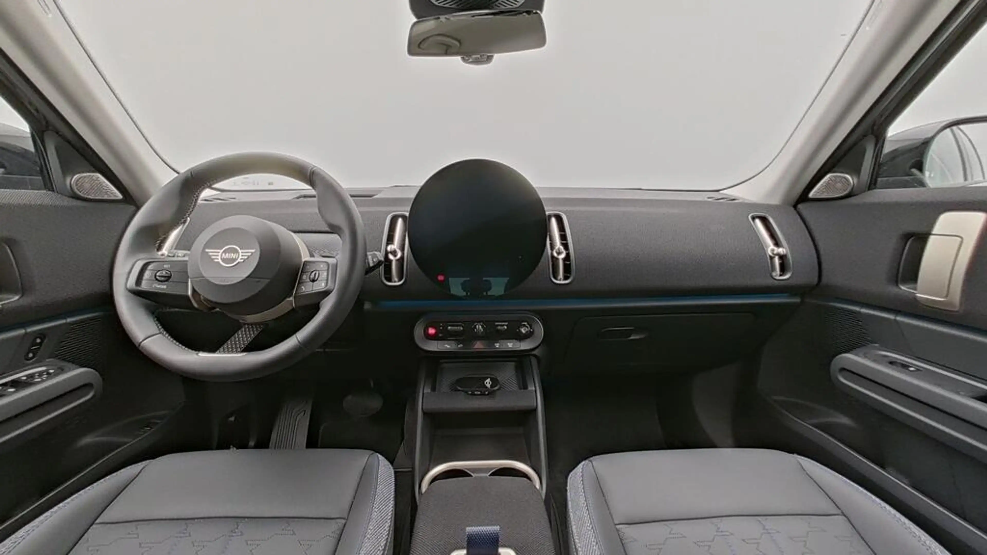 MINI Countryman D Classic Trim — photo 13
