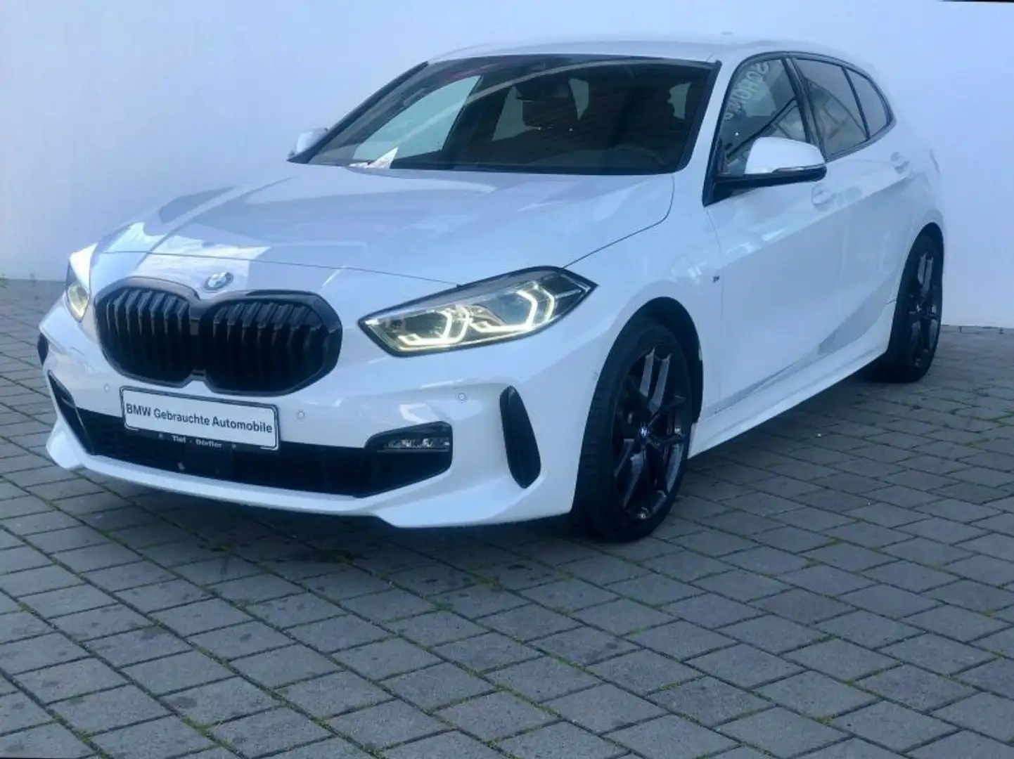 BMW 118 d M Sport AHK/LED/CAM/TEMPO/PRIVACY/SH/G-TANK Weiß - 2