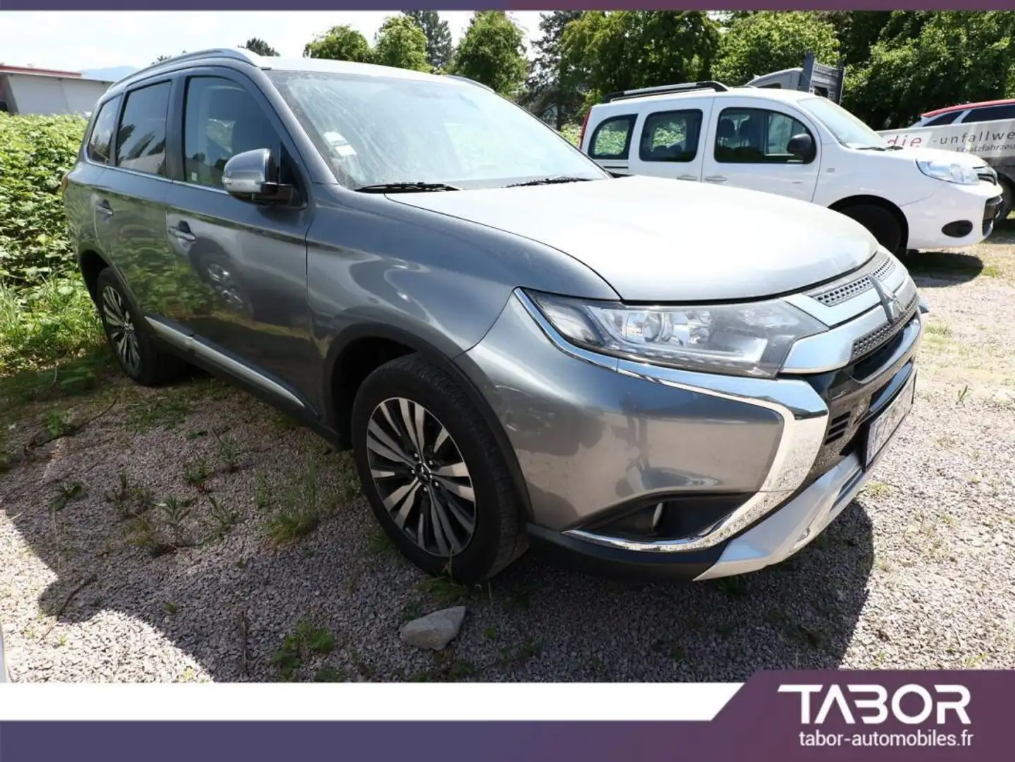 Mitsubishi Outlander 2.0 MIVEC 150 CVT Active+ Gri - 2