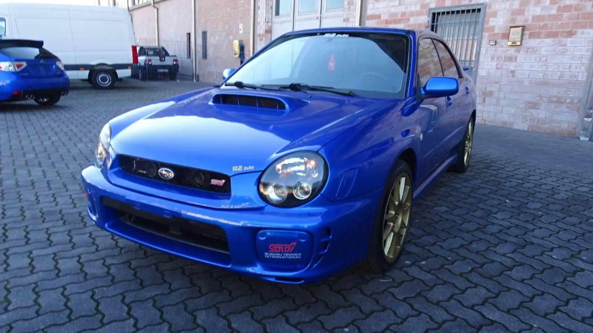 Subaru Impreza STI Bleu - 1