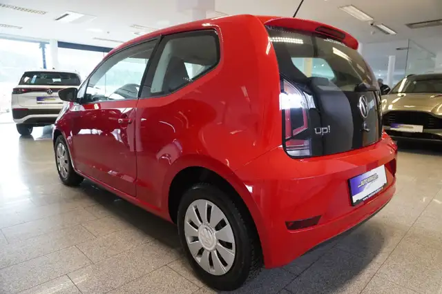 Volkswagen Up! view 4