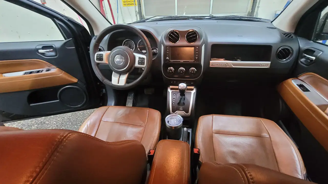Jeep Compass снимка Jeep Compass