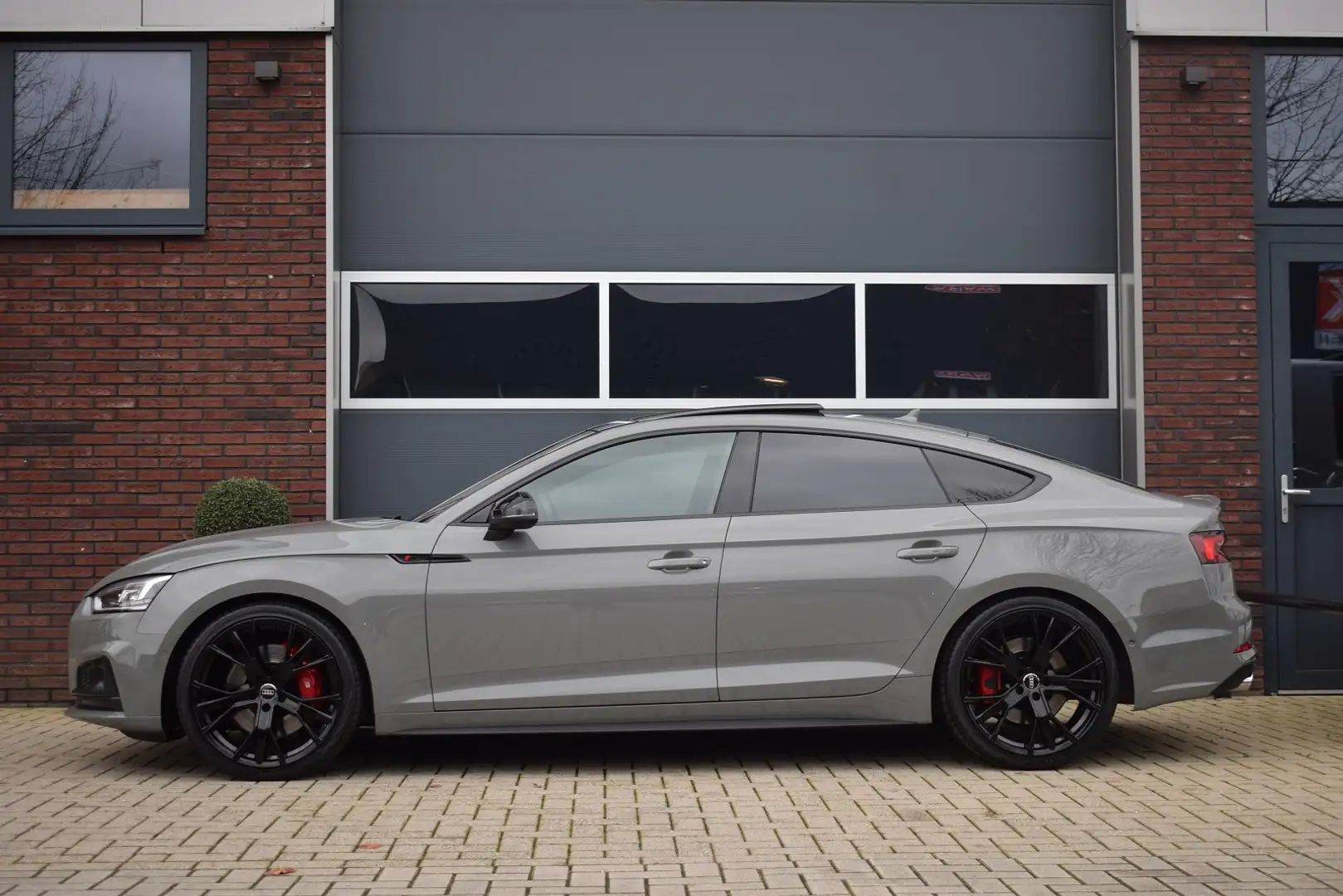 Audi S5 Sportback 3.0 TFSI 354pk Quattro Pano | Leer | B&O Grijs - 2