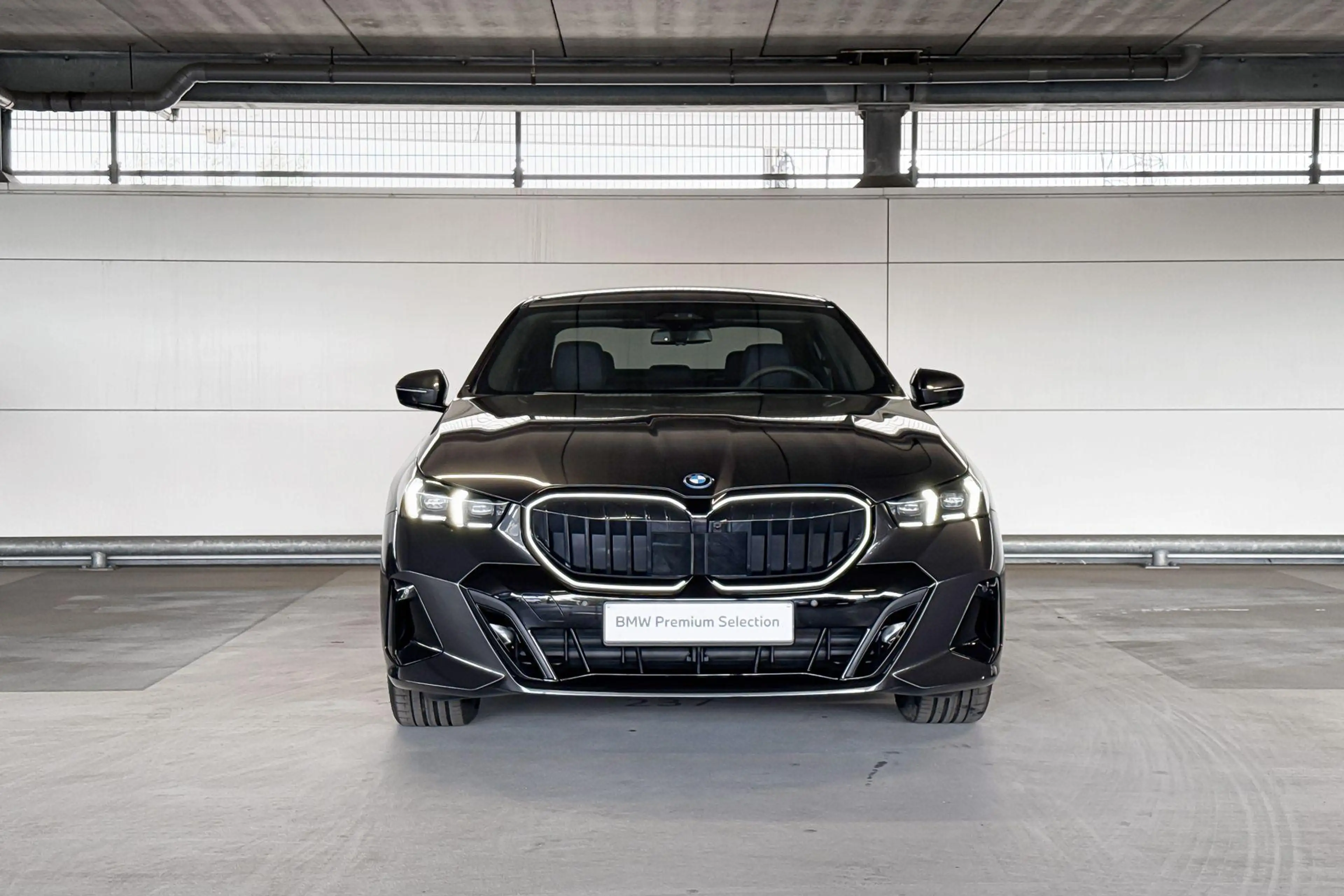 BMW 550 5 Serie Sedan 550e xDrive — photo 5