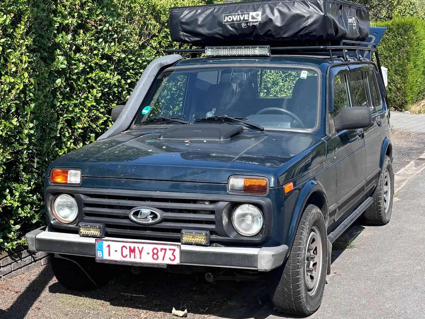 Lada Niva 1.7i Grün - 1