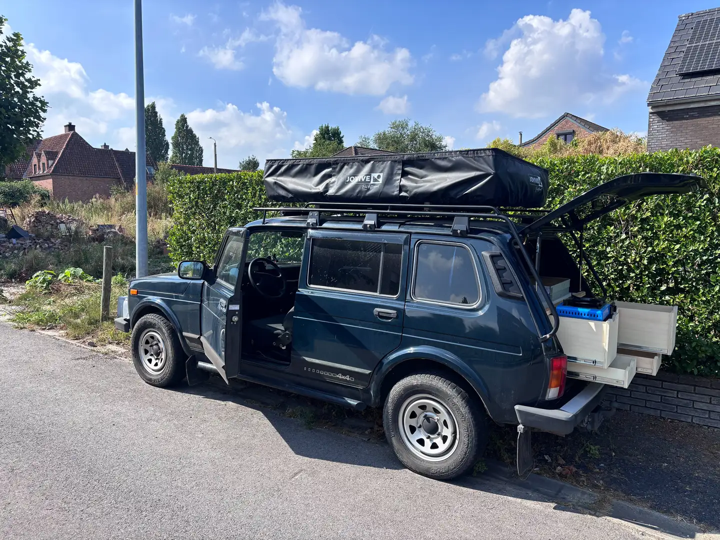 Lada Niva 1.7i Grün - 2