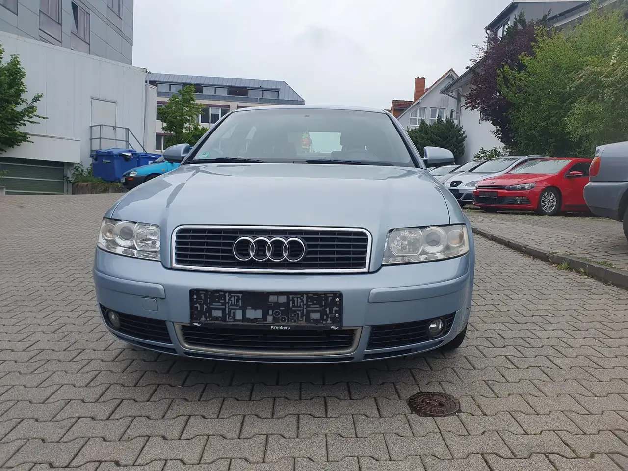 Audi A4 1.8 T, foto 1