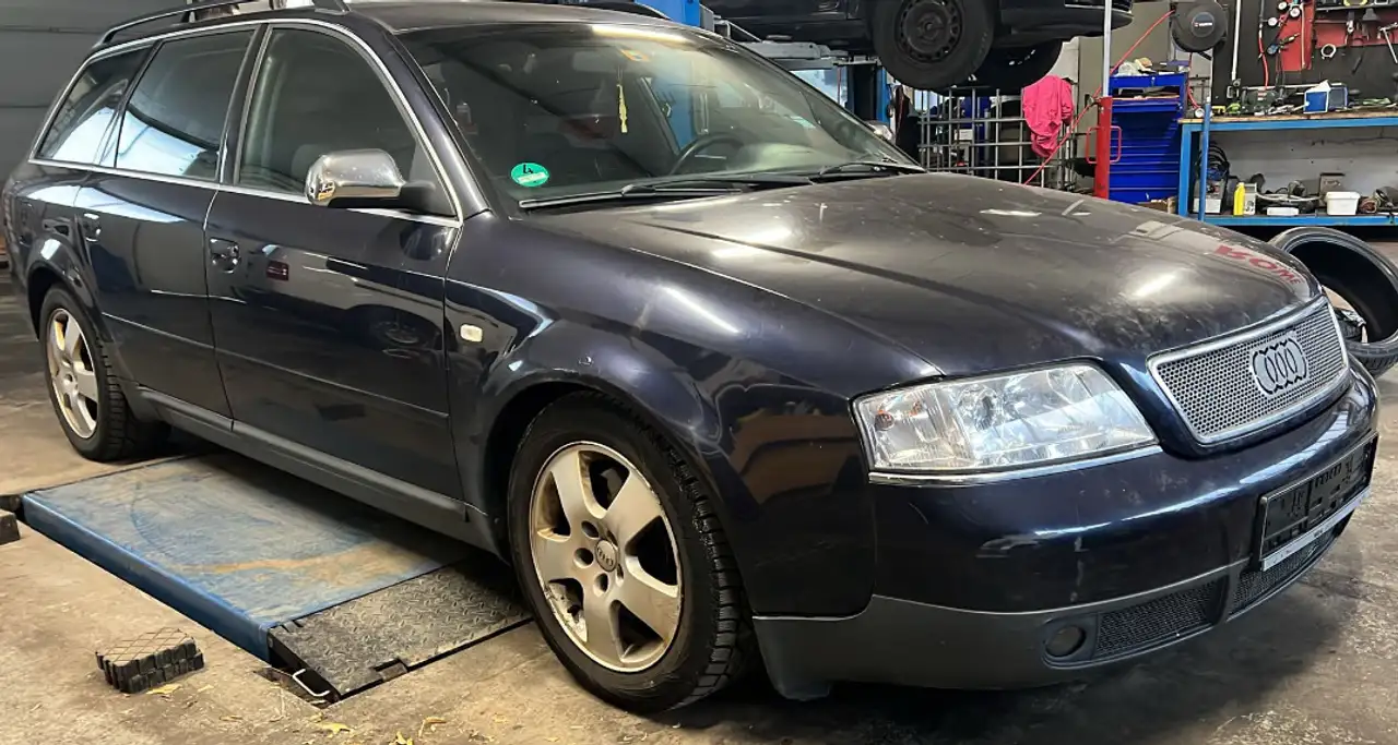 Audi A6 Avant 2.8, foto 1