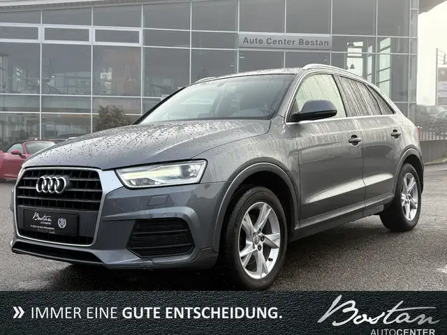 Audi Q3 2.0 TDI TEMPOMAT/NAVI/AHK/SHZ