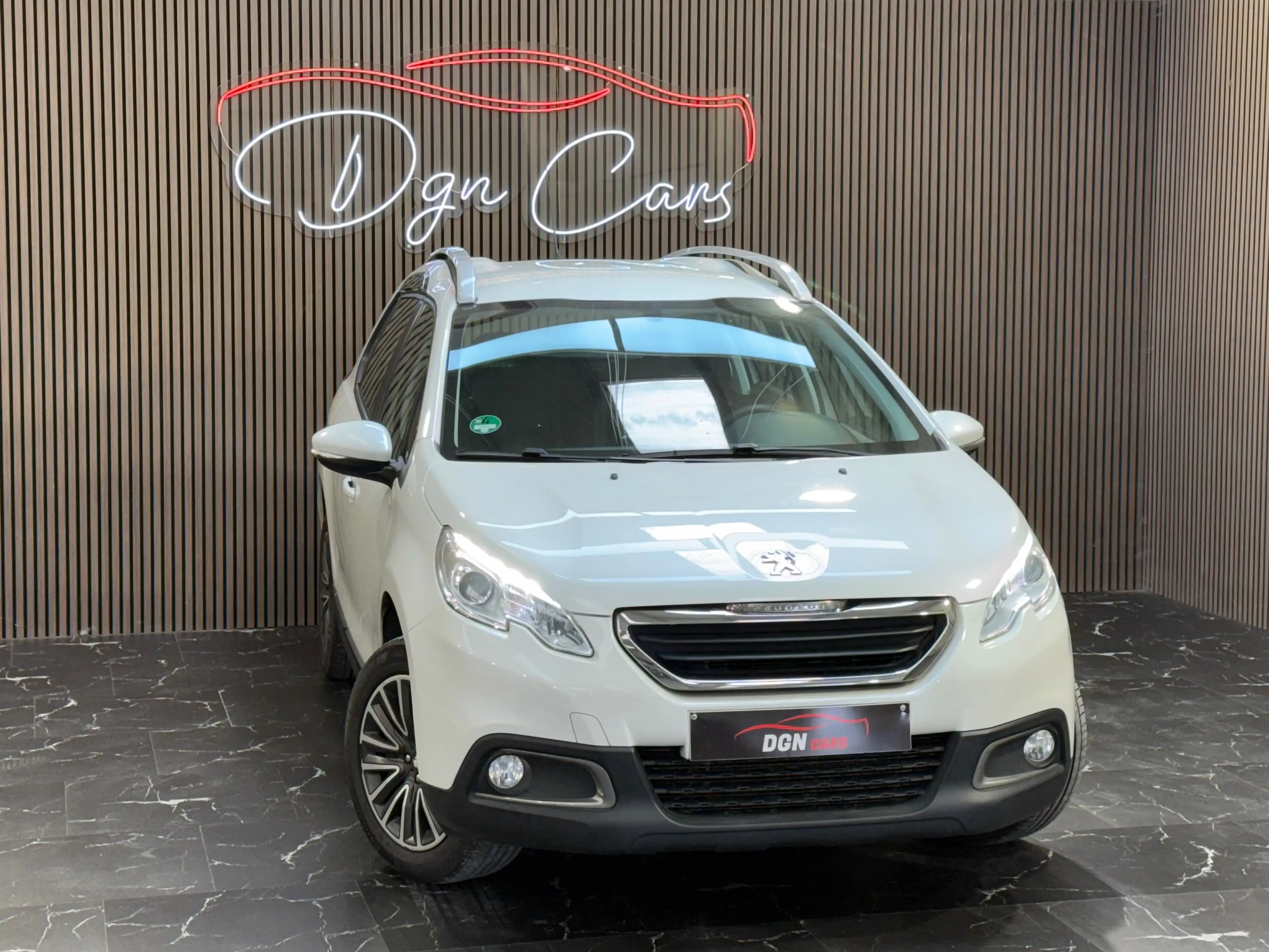 Peugeot 2008 2008 1.6 BlueHDi Active — photo 2