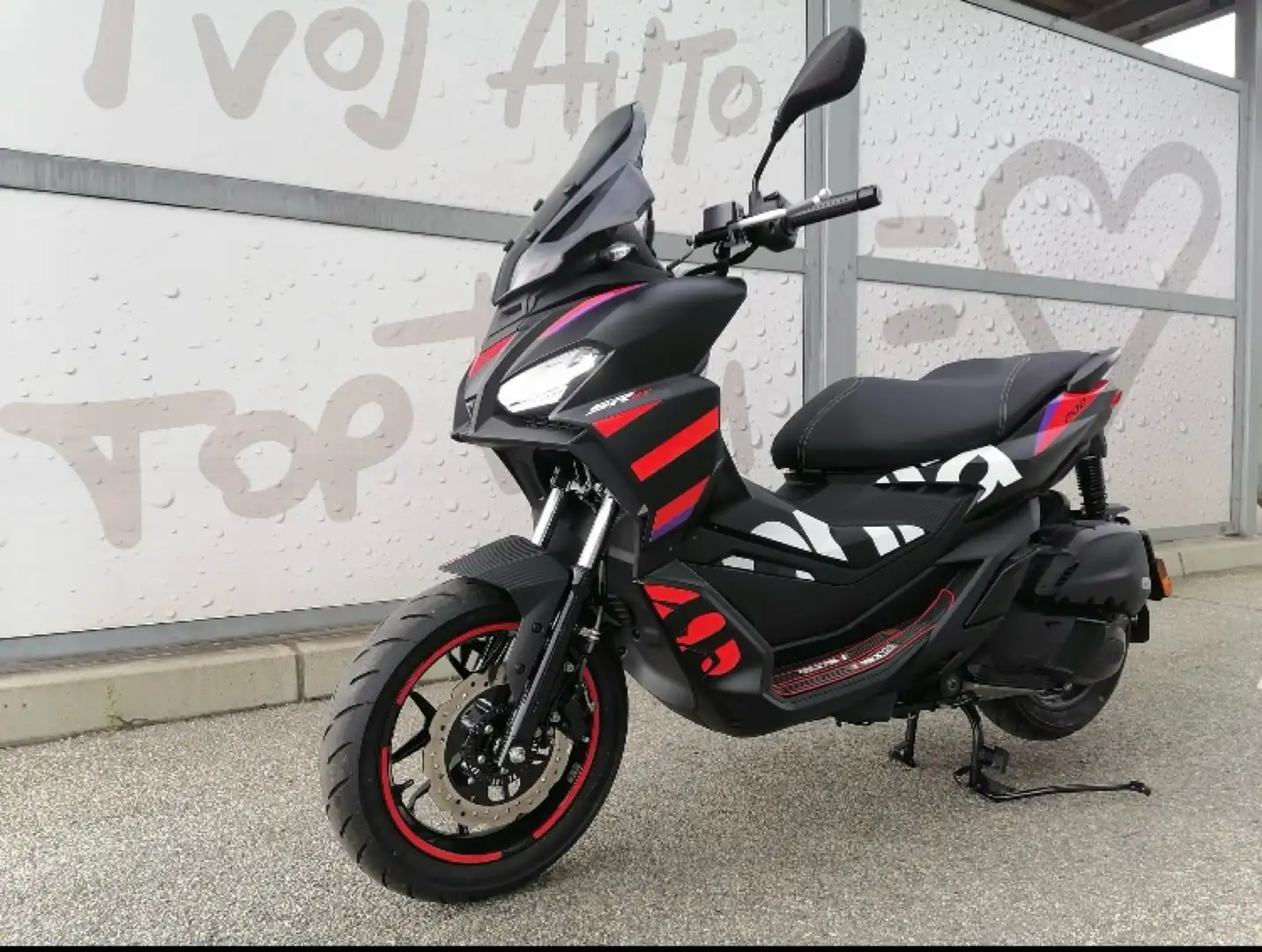 Aprilia SR GT 125 replica - 1