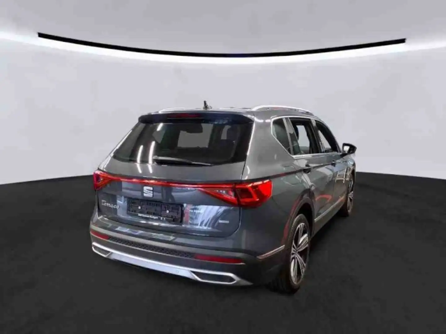 SEAT Tarraco Xcellence e-Hybrid DSG AHK+PANO+360KAM Klima Navi Grau - 2