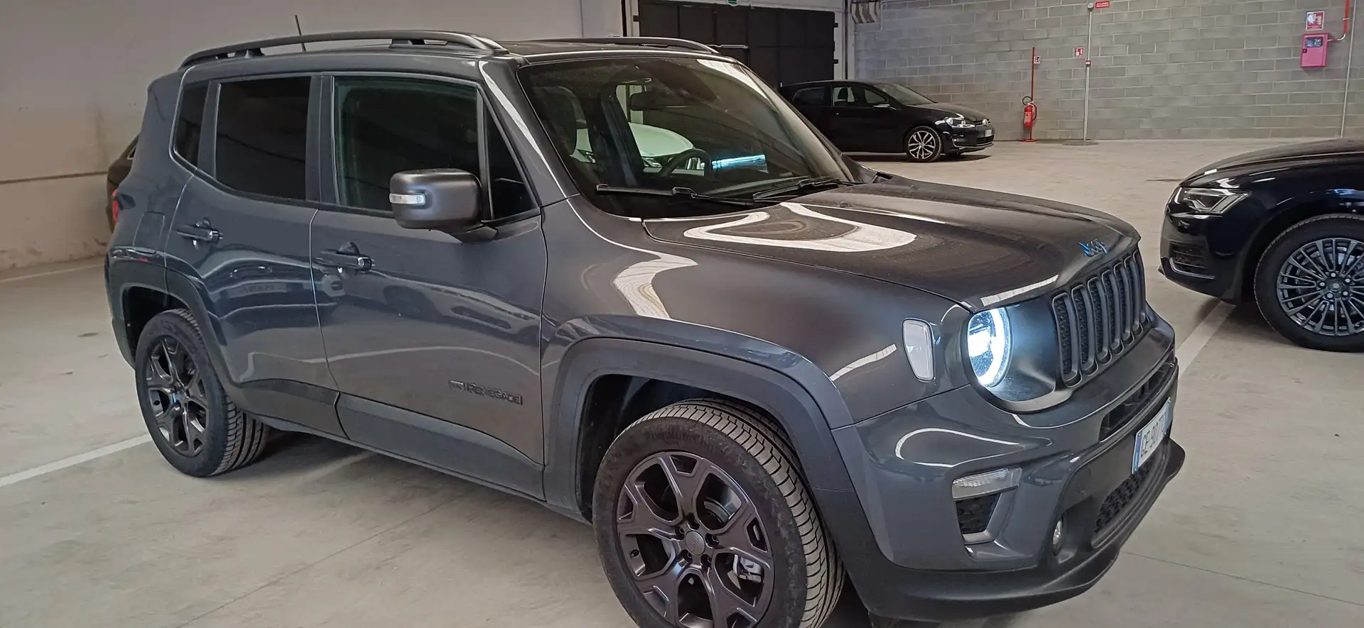 Jeep Renegade Renegade 1.3 t4 phev 80th Anniversary 4xe at6 Grijs - 2