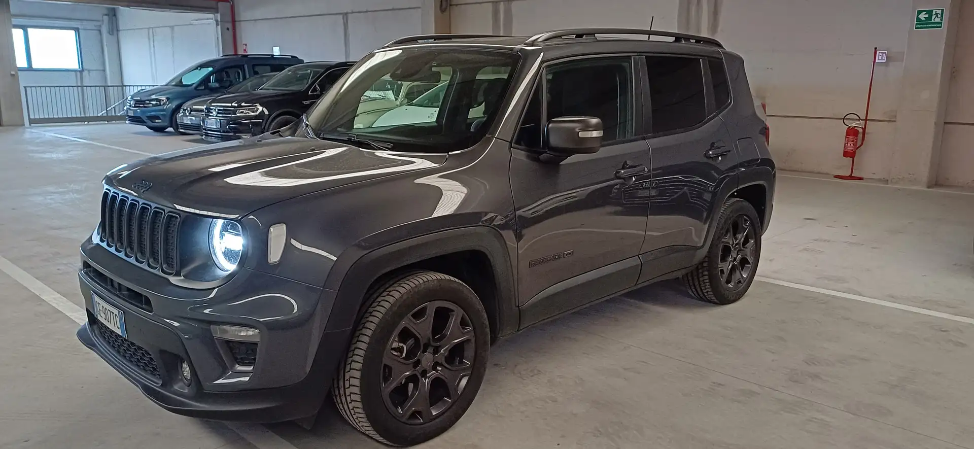 Jeep Renegade Renegade 1.3 t4 phev 80th Anniversary 4xe at6 Grijs - 1