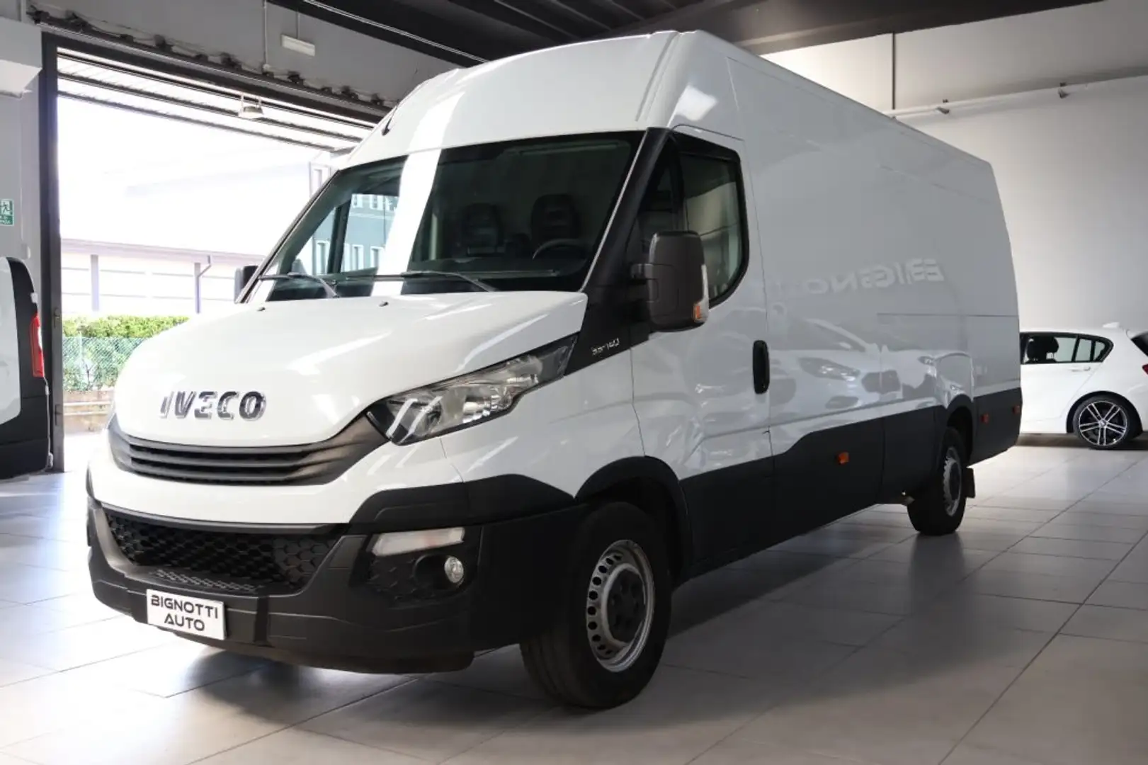 Iveco Daily 35S14V 2.3 HPT PL-TM Furgone-PASSO LUNGO-L4-H2 Fehér - 1