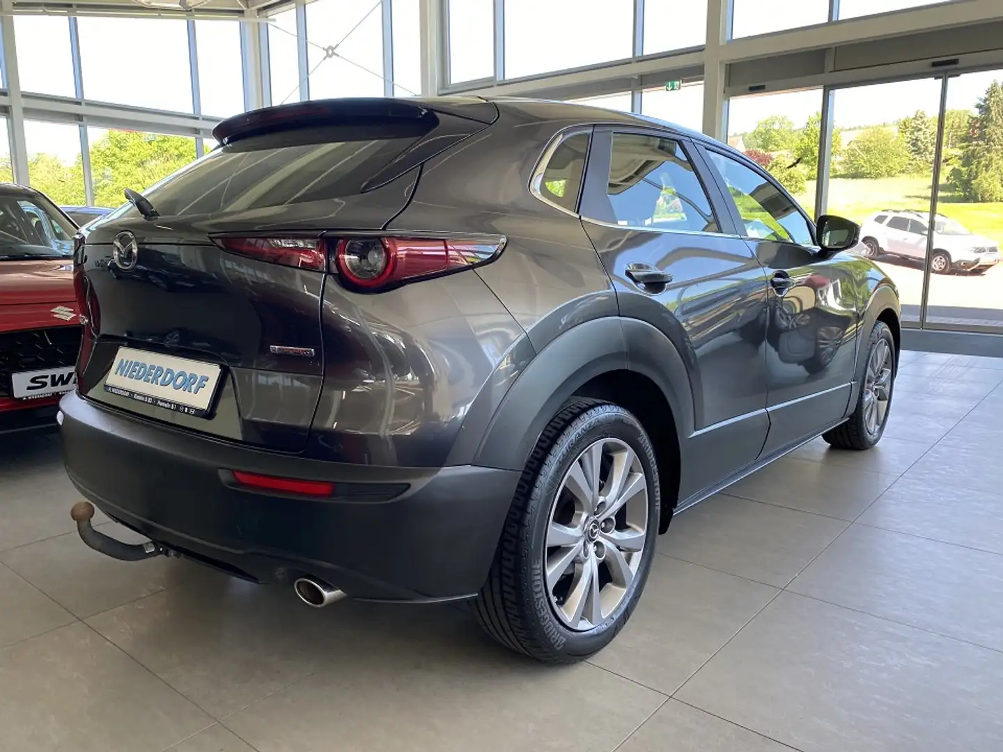 Mazda CX-30 2.0 Selection M Hybrid 18" LED NAVI KAM AHK Grau - 2