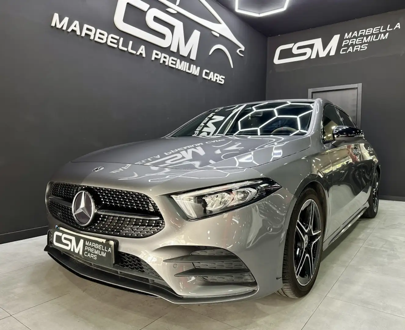 Mercedes-Benz A 180 7G-DCT Grijs - 1