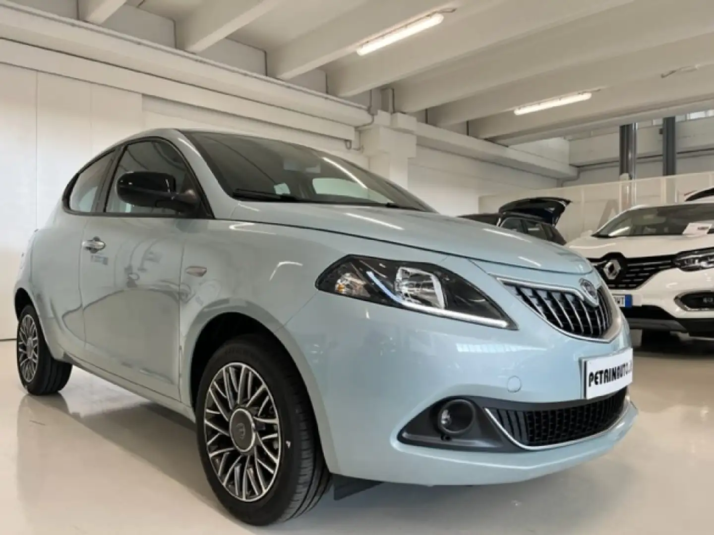 Lancia Ypsilon 1.0 Gold Plus 5p S&S Hybrid Verde - 2