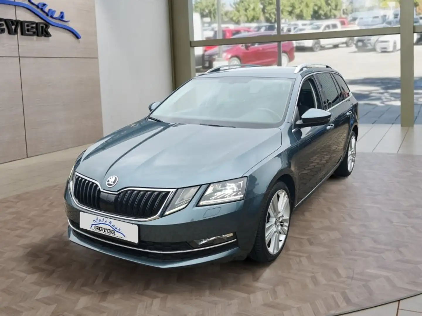 Skoda Octavia 1.4 TSI Style  Navi/LED/Temp Grijs - 1
